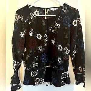 Jack BB Dakota women’s bell sleeve blouse